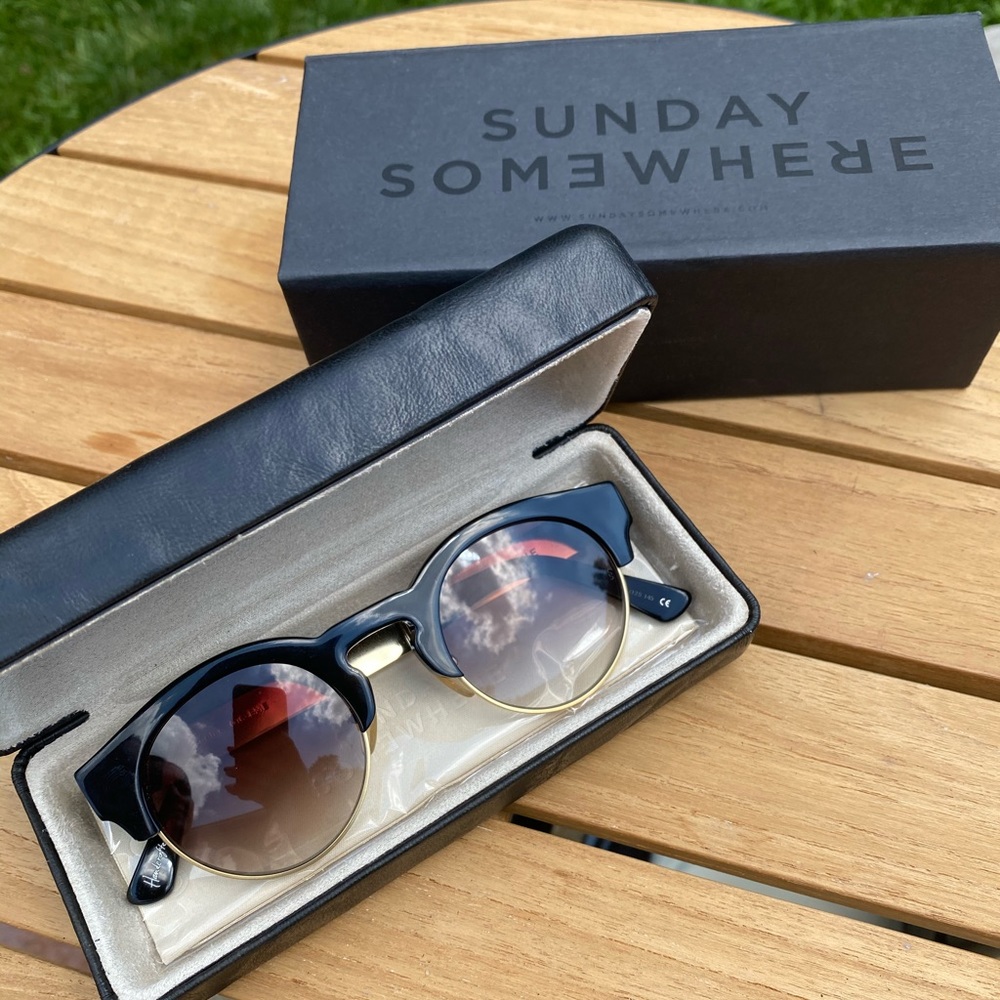 Sunday Somewhere SOELAE Black & Gold Sunglasses